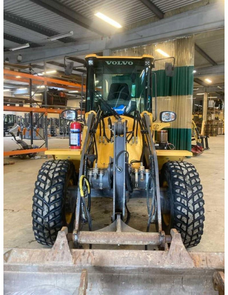 Volvo L30G/S - Kolesni nakladalec: slika 3 Volvo L30G/S - Kolesni nakladalec: slika 3