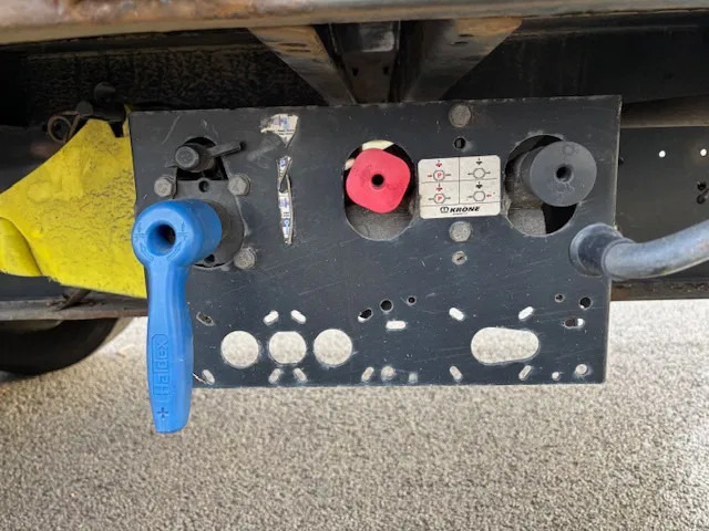 Polprikolica s ponjavo Krone SD 3 axle drum brake schuifzeil schuifdak: slika 8