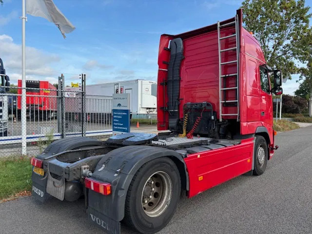 Volvo FH 12 480 Globe XL Euro 5 7B chassis tyres new - Vlačilec: slika 5 Volvo FH 12 480 Globe XL Euro 5 7B chassis tyres new - Vlačilec: slika 5