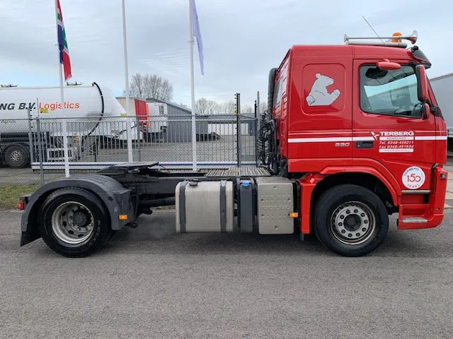 Volvo FM 340 Euro 5 sleeper cab low milage! - Vlačilec: slika 4 Volvo FM 340 Euro 5 sleeper cab low milage! - Vlačilec: slika 4