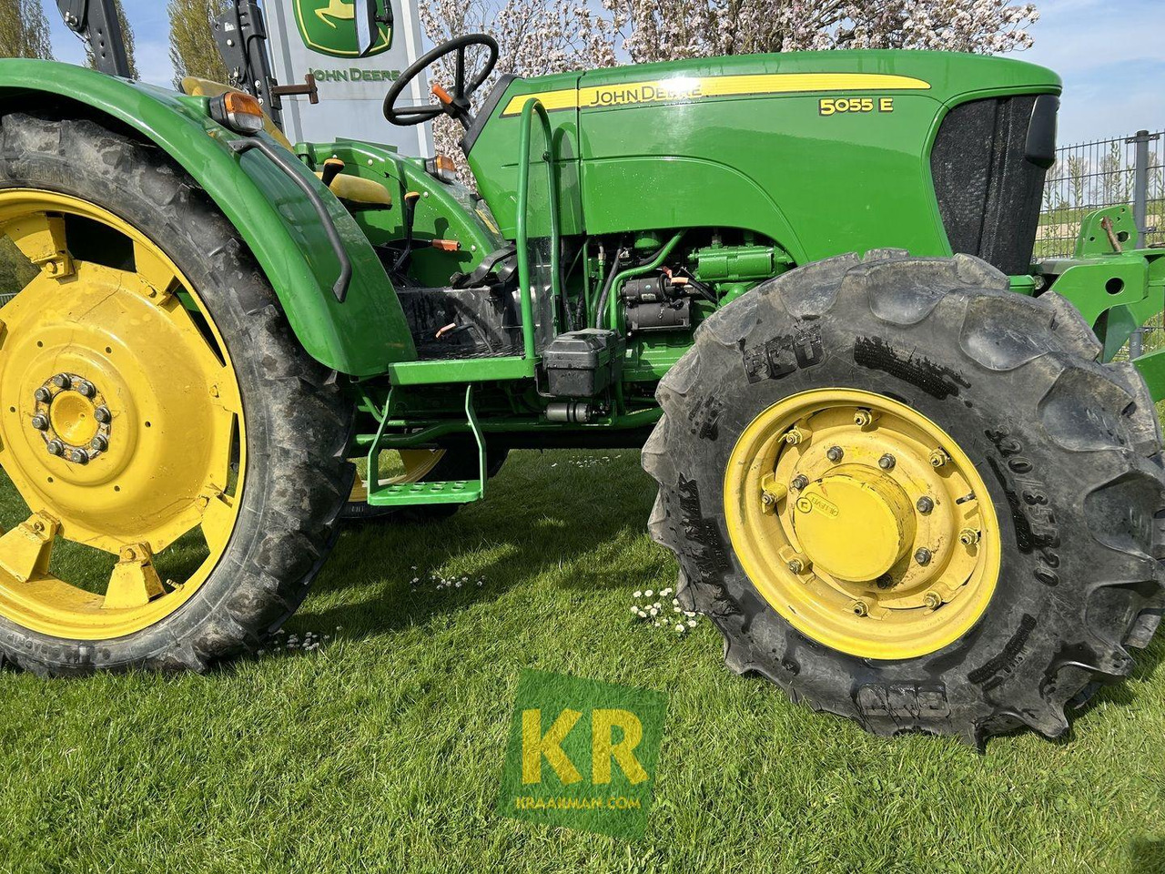 5055E John Deere - Traktor: slika 3 5055E John Deere - Traktor: slika 3