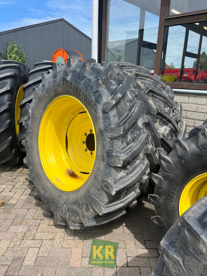 580/70r38 en 540/65r28 Trelleborg op wiel Trelleborg - Guma za Kmetijski stroj: slika 1 580/70r38 en 540/65r28 Trelleborg op wiel Trelleborg - Guma za Kmetijski stroj: slika 1