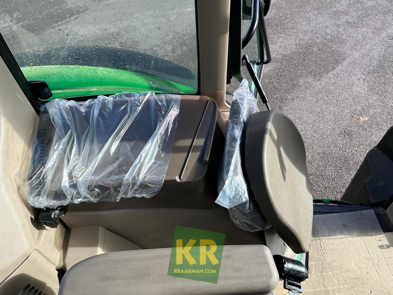 Nov Traktor 6120M John Deere: slika 19