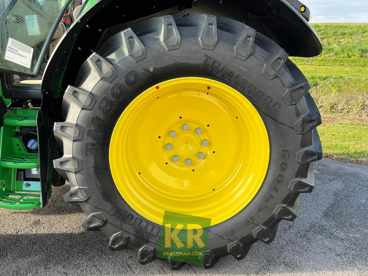 Nov Traktor 6120M John Deere: slika 22