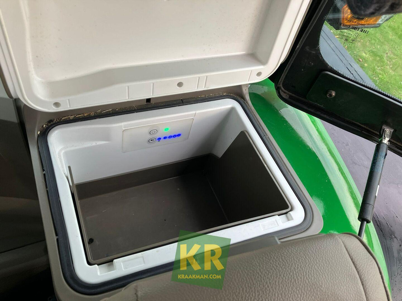 7R 350 John Deere - Traktor: slika 3 7R 350 John Deere - Traktor: slika 3