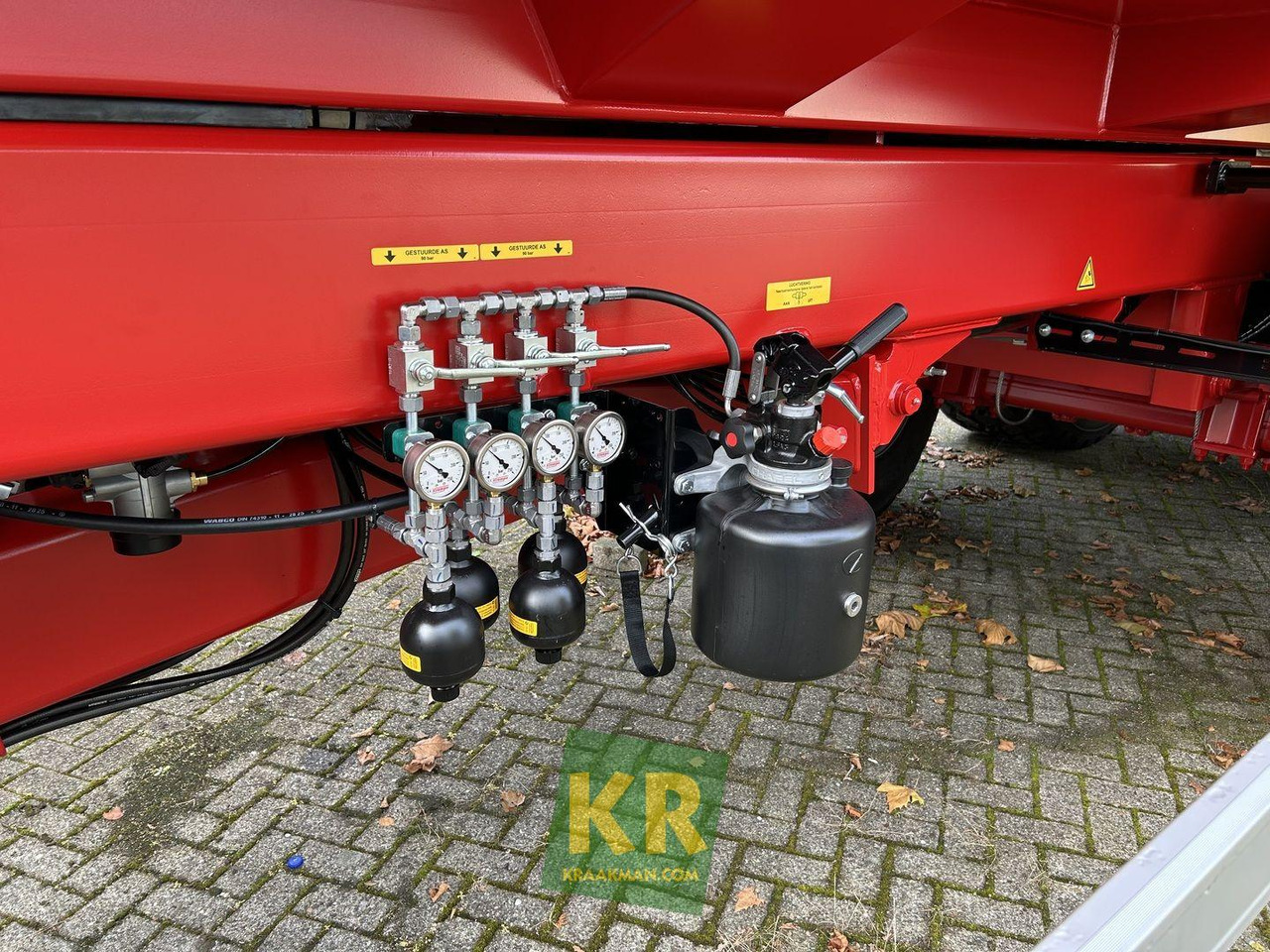 Nov Kmetijska kiper prikolica/ Demper BIG BODY 900 Krampe: slika 9 Nov Kmetijska kiper prikolica/ Demper BIG BODY 900 Krampe: slika 9