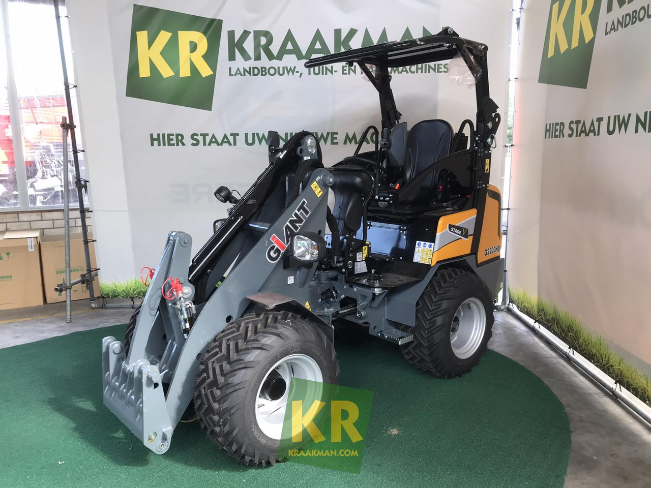 G2200 Giant - Zgibni nakladalnik: slika 1 G2200 Giant - Zgibni nakladalnik: slika 1
