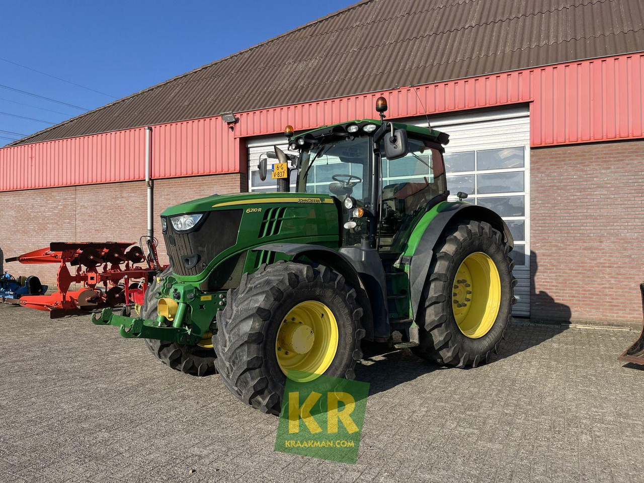 John Deere 6210R - Traktor: slika 1 John Deere 6210R - Traktor: slika 1