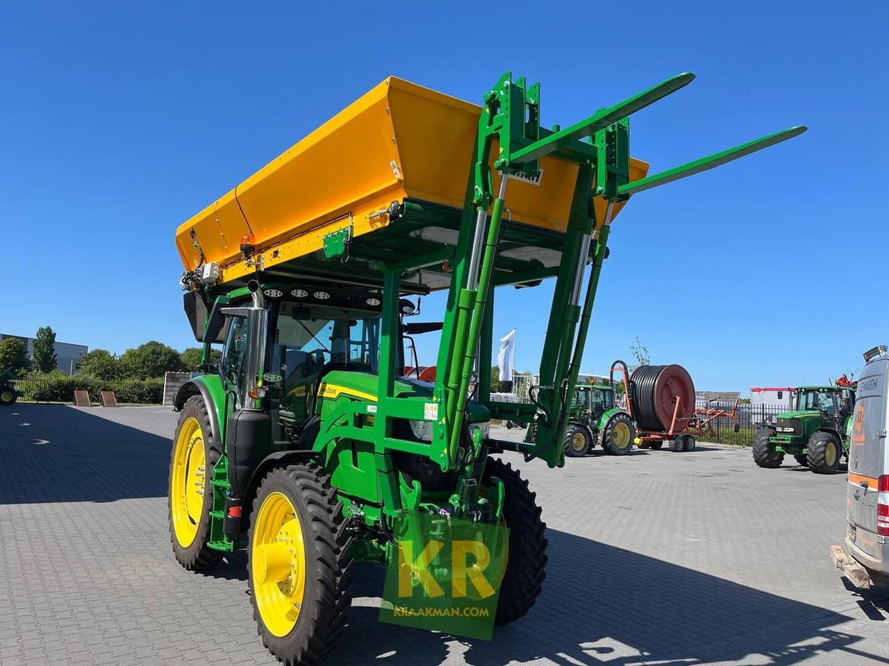 John Deere 6R 155 - Traktor: slika 3 John Deere 6R 155 - Traktor: slika 3