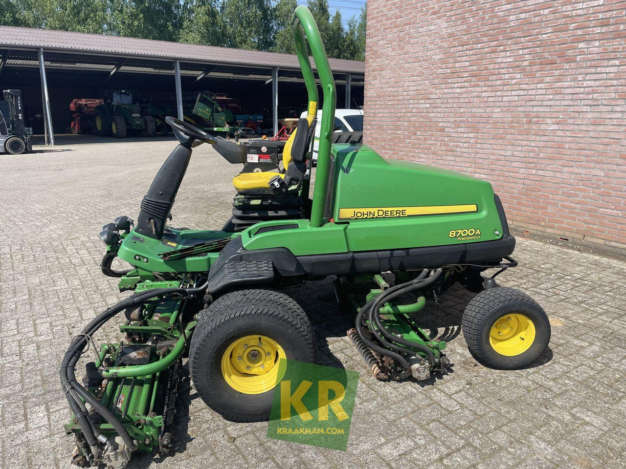 John Deere 8700A - Vrtna kosilnica: slika 3 John Deere 8700A - Vrtna kosilnica: slika 3