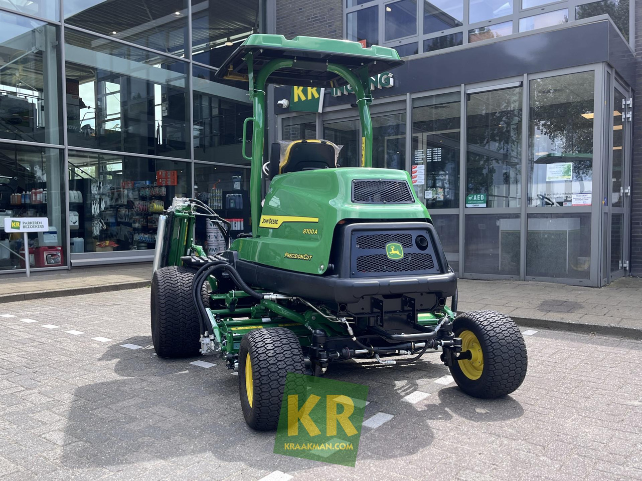John Deere 8700A - Vrtna kosilnica: slika 4 John Deere 8700A - Vrtna kosilnica: slika 4