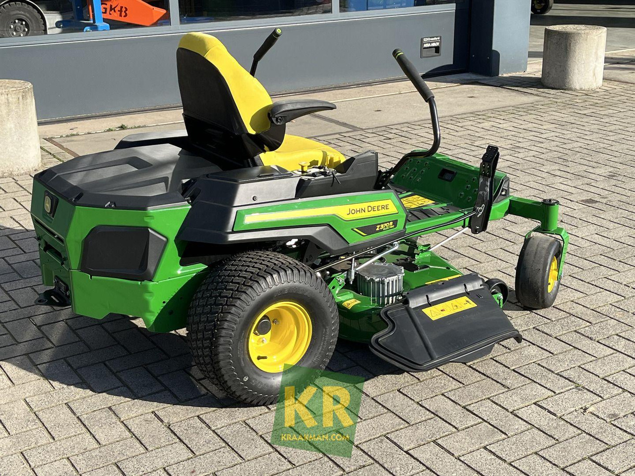 John Deere Z370R ELECTRIC - Vrtna kosilnica: slika 4 John Deere Z370R ELECTRIC - Vrtna kosilnica: slika 4