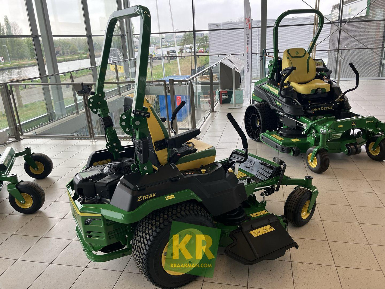 John Deere Z545R - Vrtna kosilnica: slika 3 John Deere Z545R - Vrtna kosilnica: slika 3