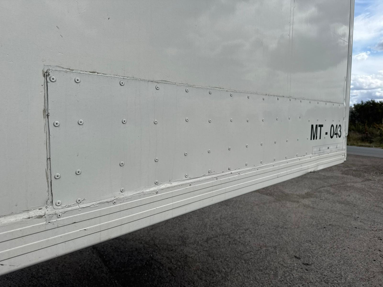 Gray and Adams 2005 Vector 1800 MT – MT-043 - Polprikolica hladilnik: slika 5 Gray and Adams 2005 Vector 1800 MT – MT-043 - Polprikolica hladilnik: slika 5