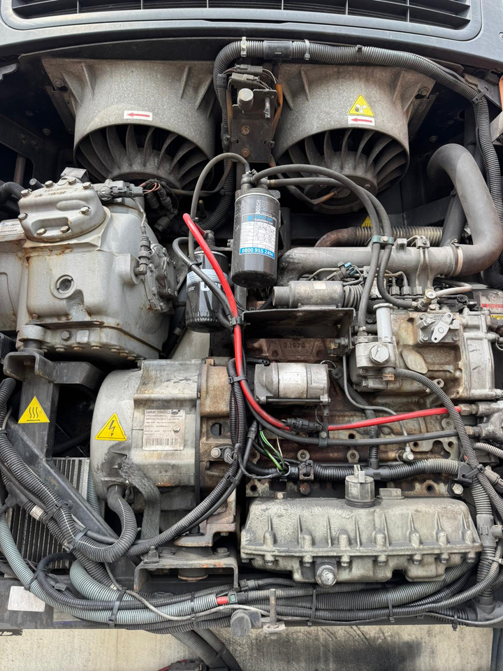 Gray and Adams 2012 Vector 1850 MT – 4832 - Polprikolica hladilnik: slika 3 Gray and Adams 2012 Vector 1850 MT – 4832 - Polprikolica hladilnik: slika 3