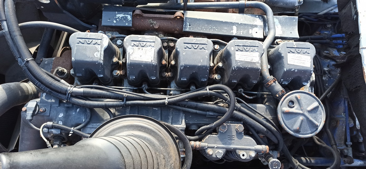 MAN SILNIK ENGINE MAN F2000 D2865 343 HP - Motor: slika 2 MAN SILNIK ENGINE MAN F2000 D2865 343 HP - Motor: slika 2