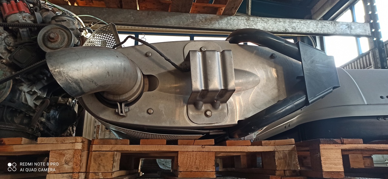 MERCEDES-BENZ ACTROS MP3 E5 8x4 8x6 8x8 3241 3244 4141 4144 4146 - Dušilec za Tovornjak: slika 2 MERCEDES-BENZ ACTROS MP3 E5 8x4 8x6 8x8 3241 3244 4141 4144 4146 - Dušilec za Tovornjak: slika 2