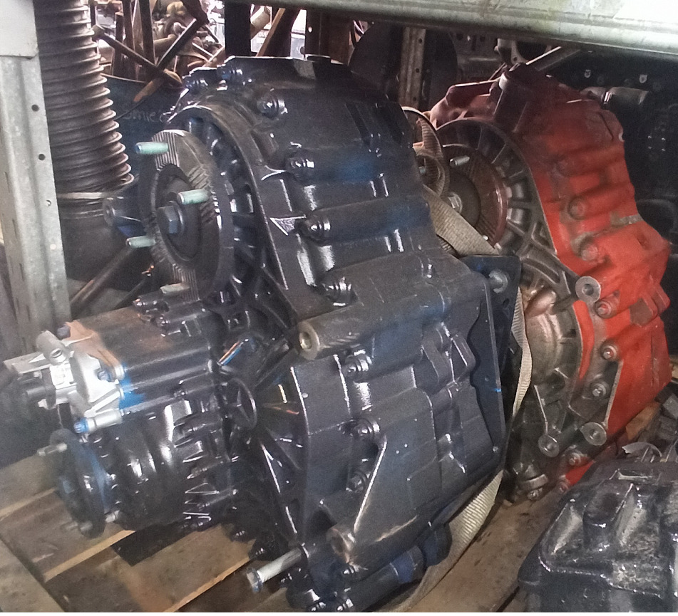 MERCEDES-BENZ VG3000 VG 3000 AROCS ACTROS 4x4 6x6 8x6 8x8 - Transmission za Tovornjak: slika 1 MERCEDES-BENZ VG3000 VG 3000 AROCS ACTROS 4x4 6x6 8x6 8x8 - Transmission za Tovornjak: slika 1