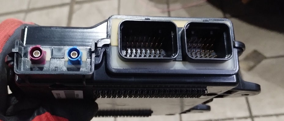 MODUŁ STEROWNIK TELEMATYKI IVECO STARLIS HI-WAY E6 5801699841 - Kabina in notranjost: slika 2 MODUŁ STEROWNIK TELEMATYKI IVECO STARLIS HI-WAY E6 5801699841 - Kabina in notranjost: slika 2