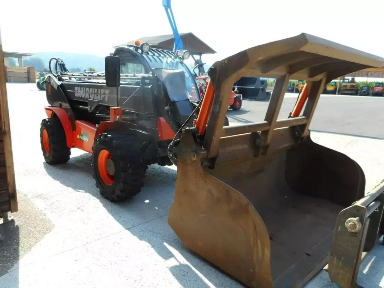 Ausa t307h ( 3t 7m ) nur 2,07 hoch u. 2,02 breit !! - Teleskopski viličar: slika 4 Ausa t307h ( 3t 7m ) nur 2,07 hoch u. 2,02 breit !! - Teleskopski viličar: slika 4