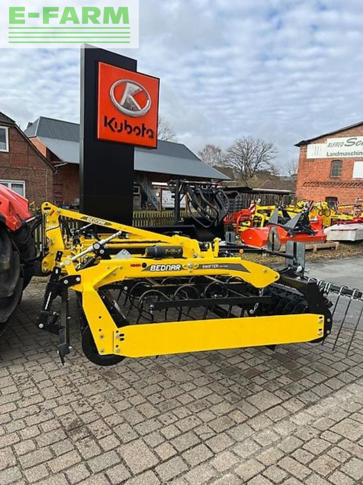 Bednar swifter sn 5000 - Sejalni kombajn: slika 1 Bednar swifter sn 5000 - Sejalni kombajn: slika 1