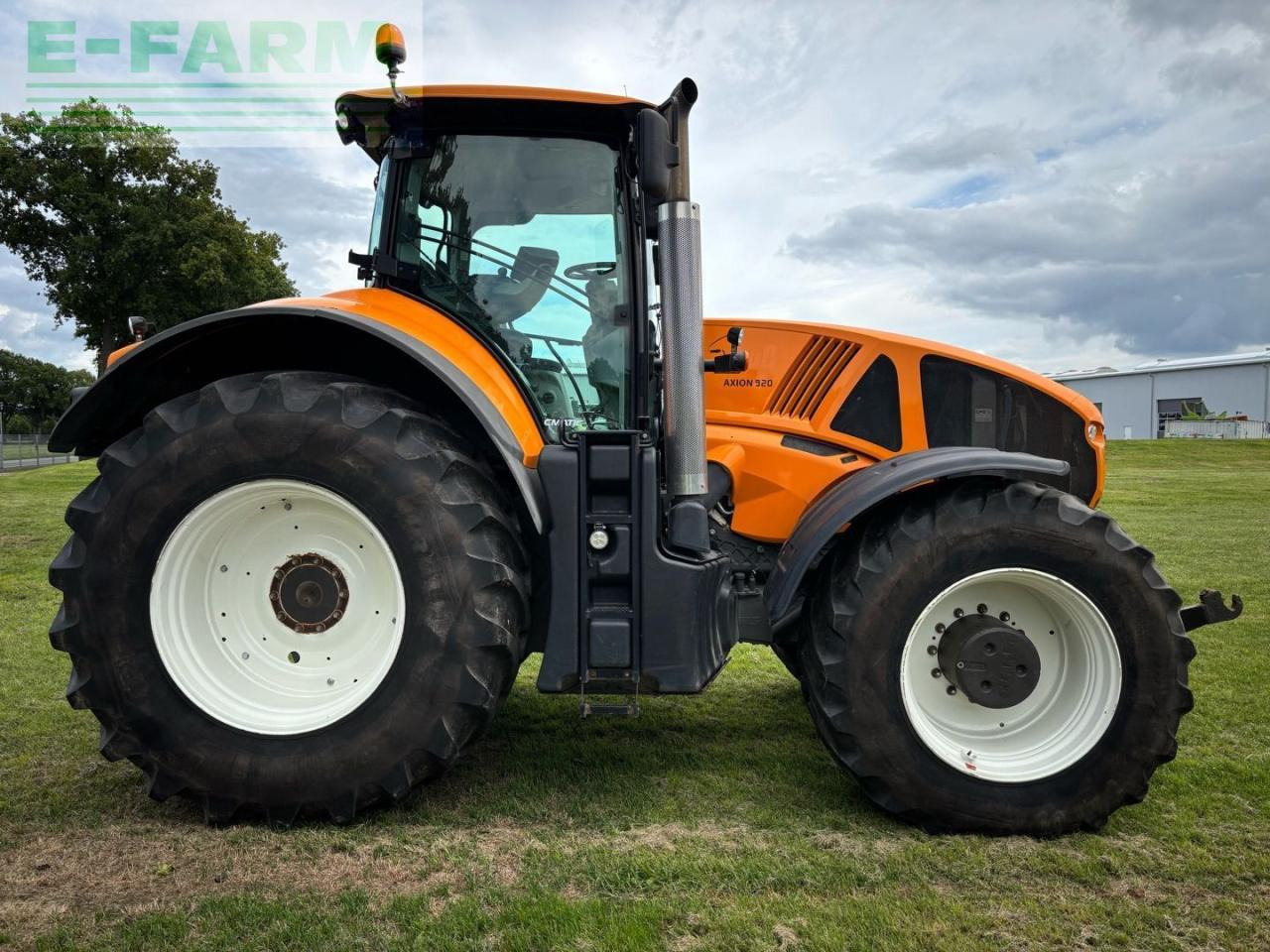 CLAAS AXION 920 with SCR - Traktor: slika 5 CLAAS AXION 920 with SCR - Traktor: slika 5
