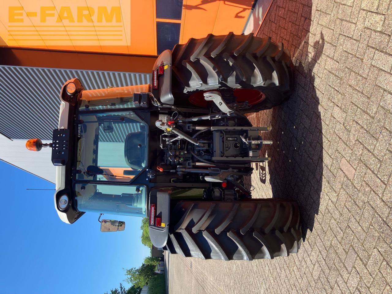 CLAAS AXOS 230 - Traktor: slika 4 CLAAS AXOS 230 - Traktor: slika 4