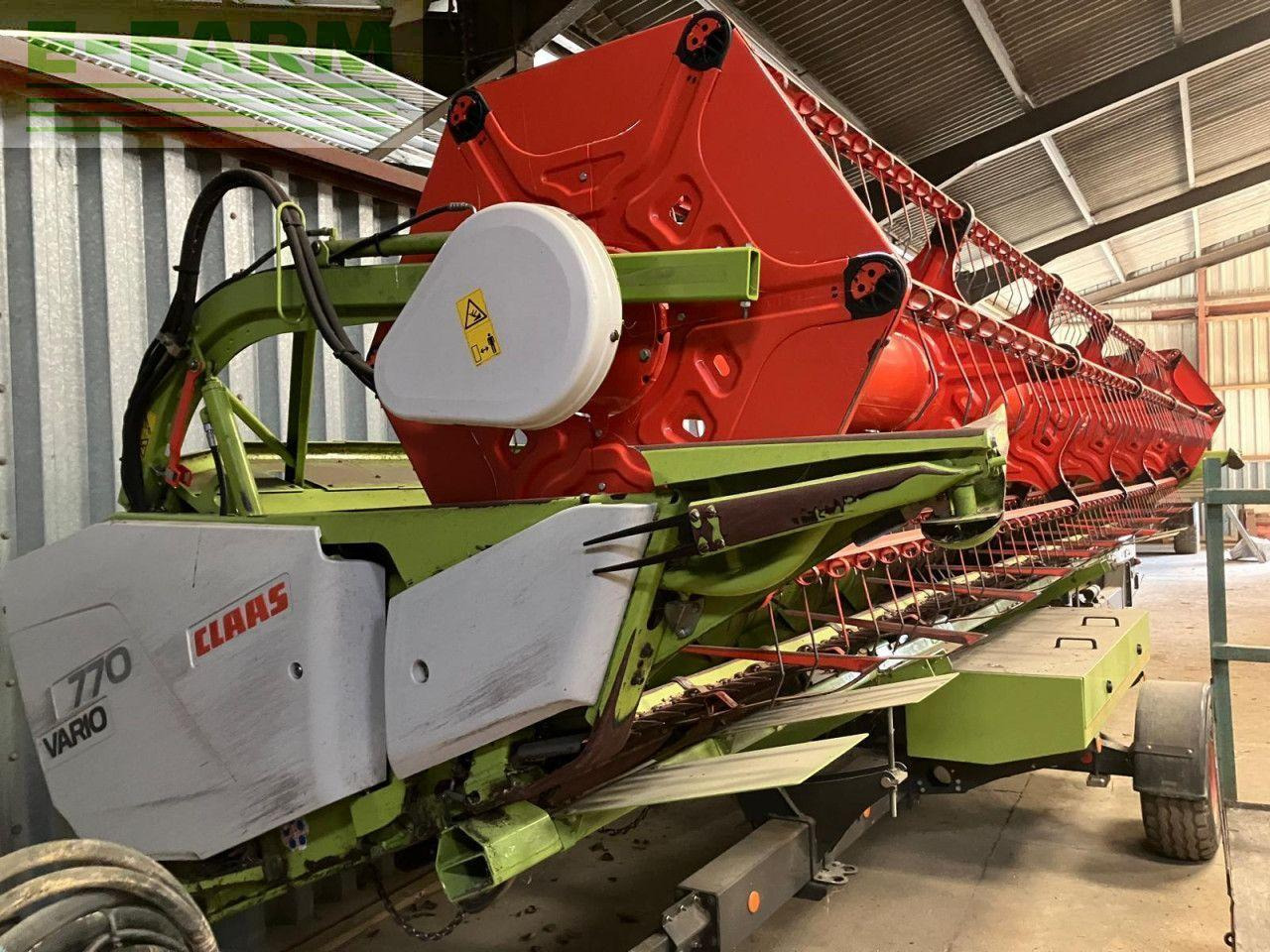CLAAS LEXION 750 TT - Kombajn harvester: slika 3 CLAAS LEXION 750 TT - Kombajn harvester: slika 3