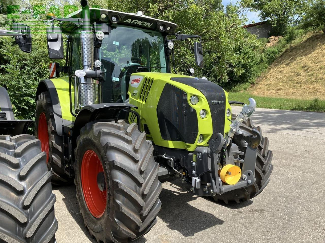 CLAAS arion 550 cmatic cebis CMATIC CEBIS - Traktor: slika 4 CLAAS arion 550 cmatic cebis CMATIC CEBIS - Traktor: slika 4