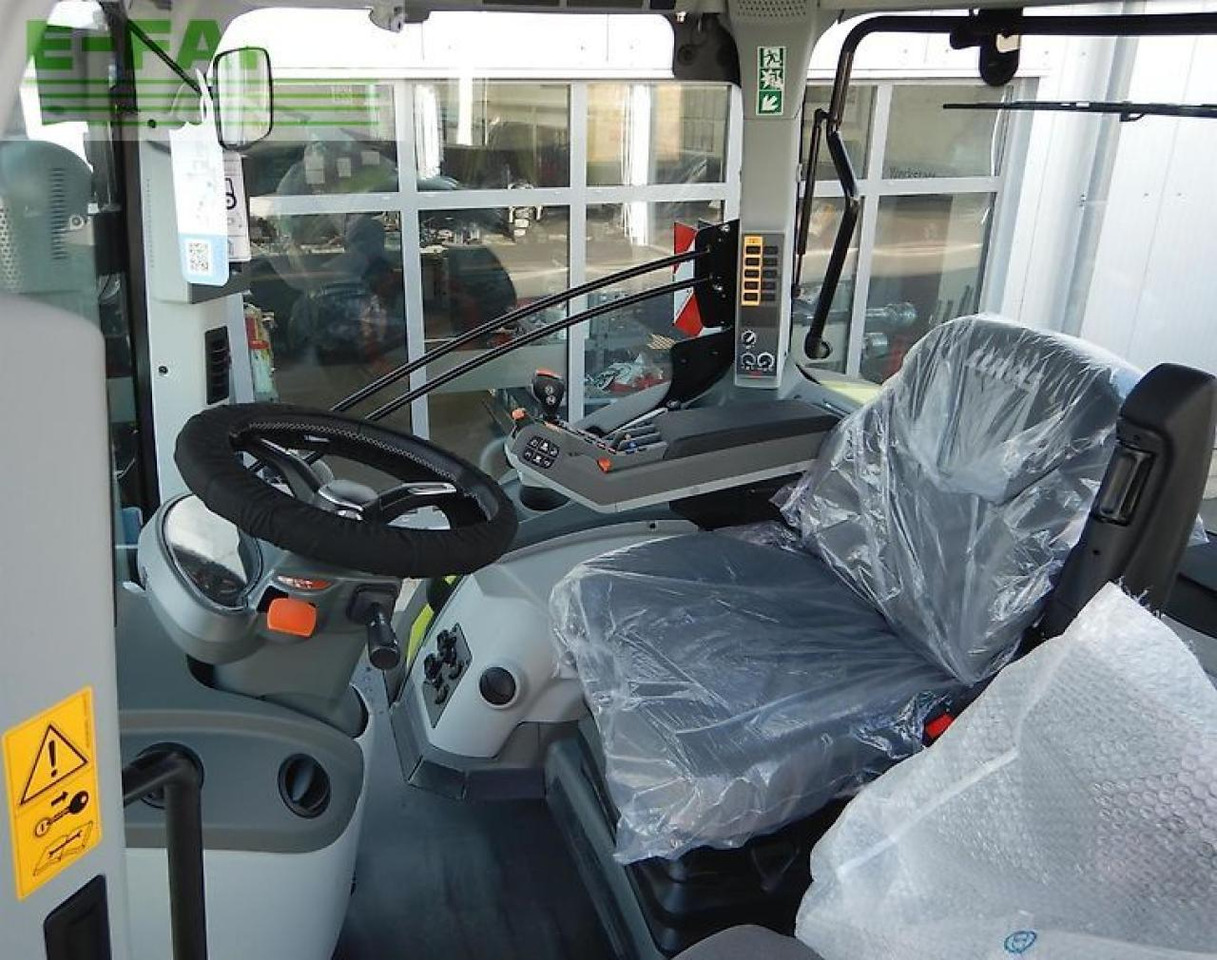 CLAAS axion 800 cis+ hexashift HEXASHIFT CIS+ - Traktor: slika 4 CLAAS axion 800 cis+ hexashift HEXASHIFT CIS+ - Traktor: slika 4