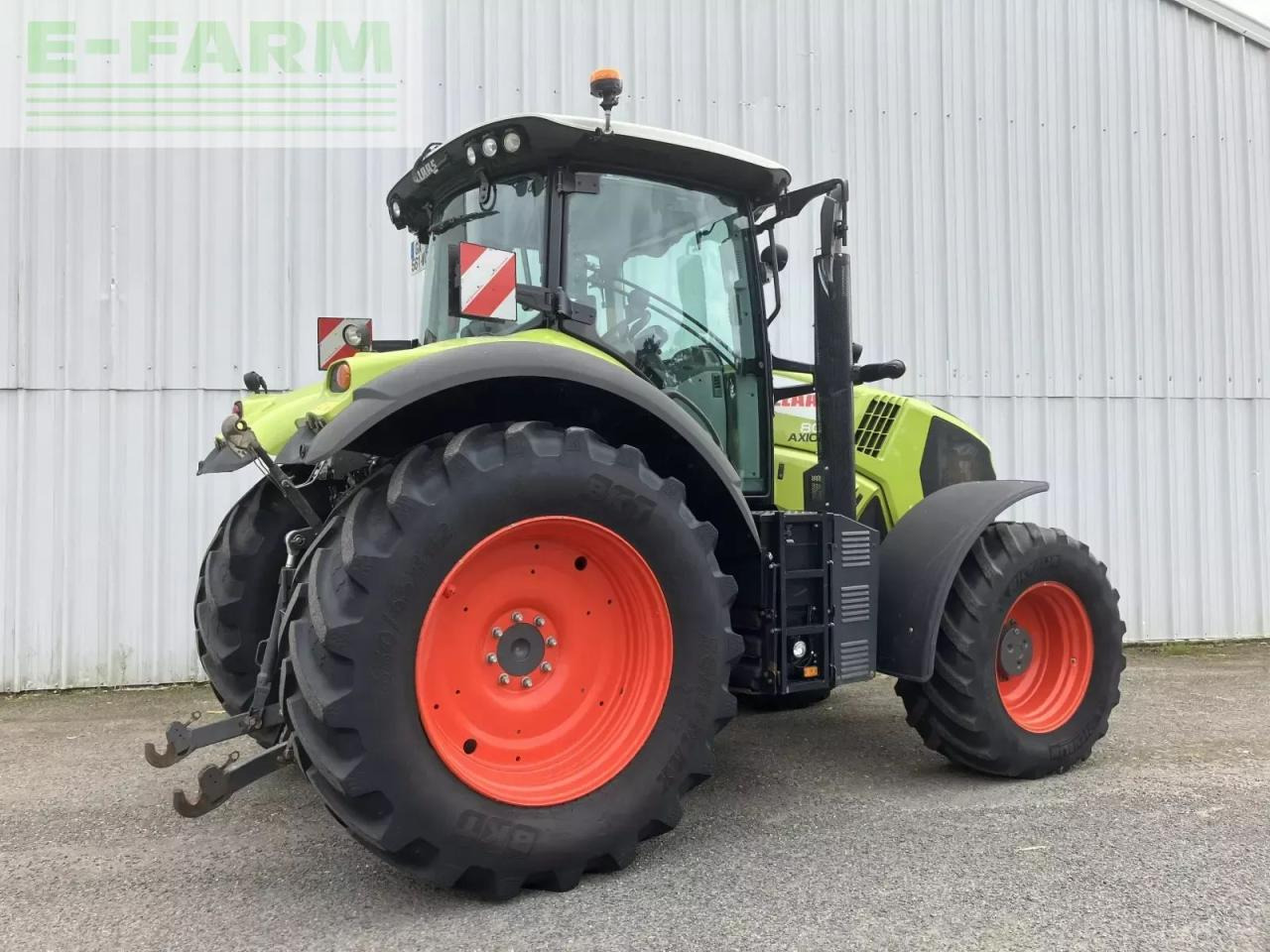 CLAAS axion 800 - s5 advance - Traktor: slika 4 CLAAS axion 800 - s5 advance - Traktor: slika 4