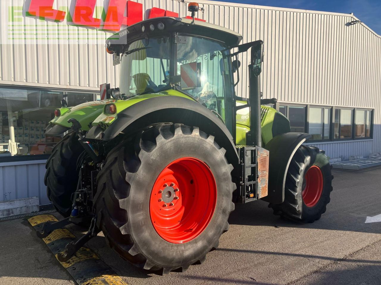 CLAAS axion 810 cmatic s5 CMATIC - Traktor: slika 2 CLAAS axion 810 cmatic s5 CMATIC - Traktor: slika 2