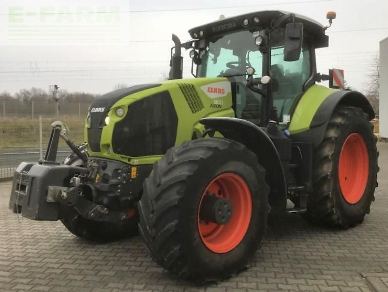 CLAAS axion 850 - Traktor: slika 1 CLAAS axion 850 - Traktor: slika 1