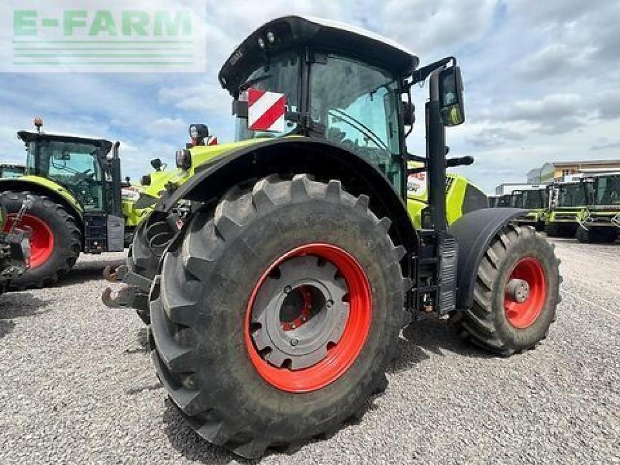 CLAAS axion 870 - Traktor: slika 4 CLAAS axion 870 - Traktor: slika 4