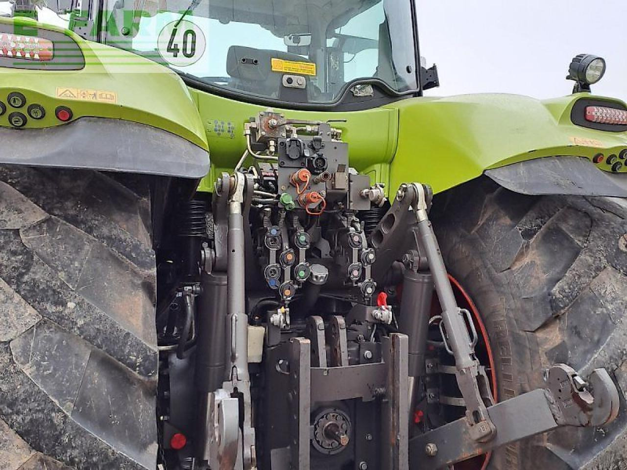 CLAAS axion 870 c-matic CMATIC - Traktor: slika 3 CLAAS axion 870 c-matic CMATIC - Traktor: slika 3