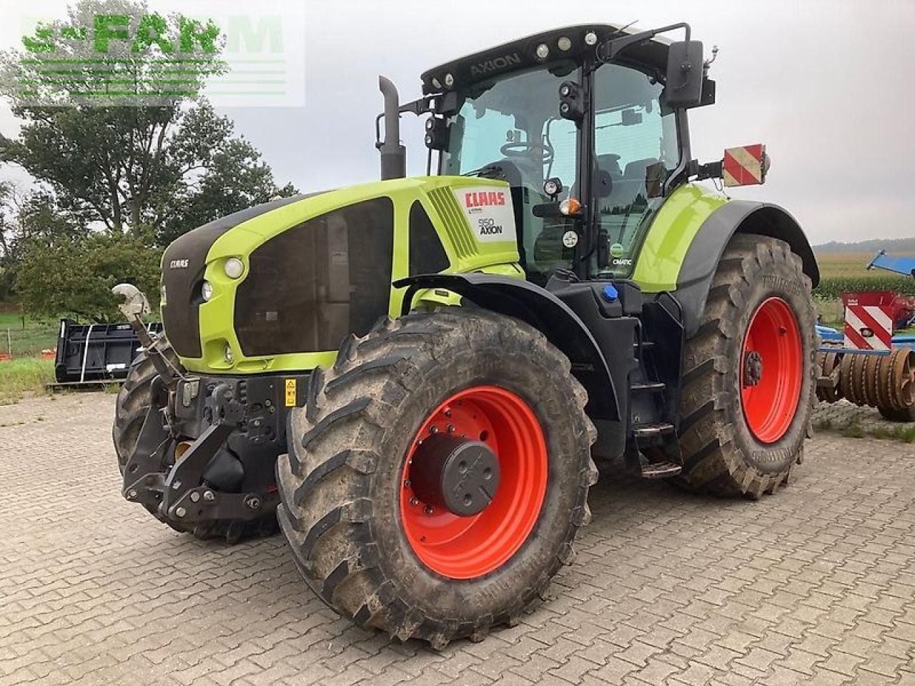CLAAS axion 950 - Traktor: slika 1 CLAAS axion 950 - Traktor: slika 1