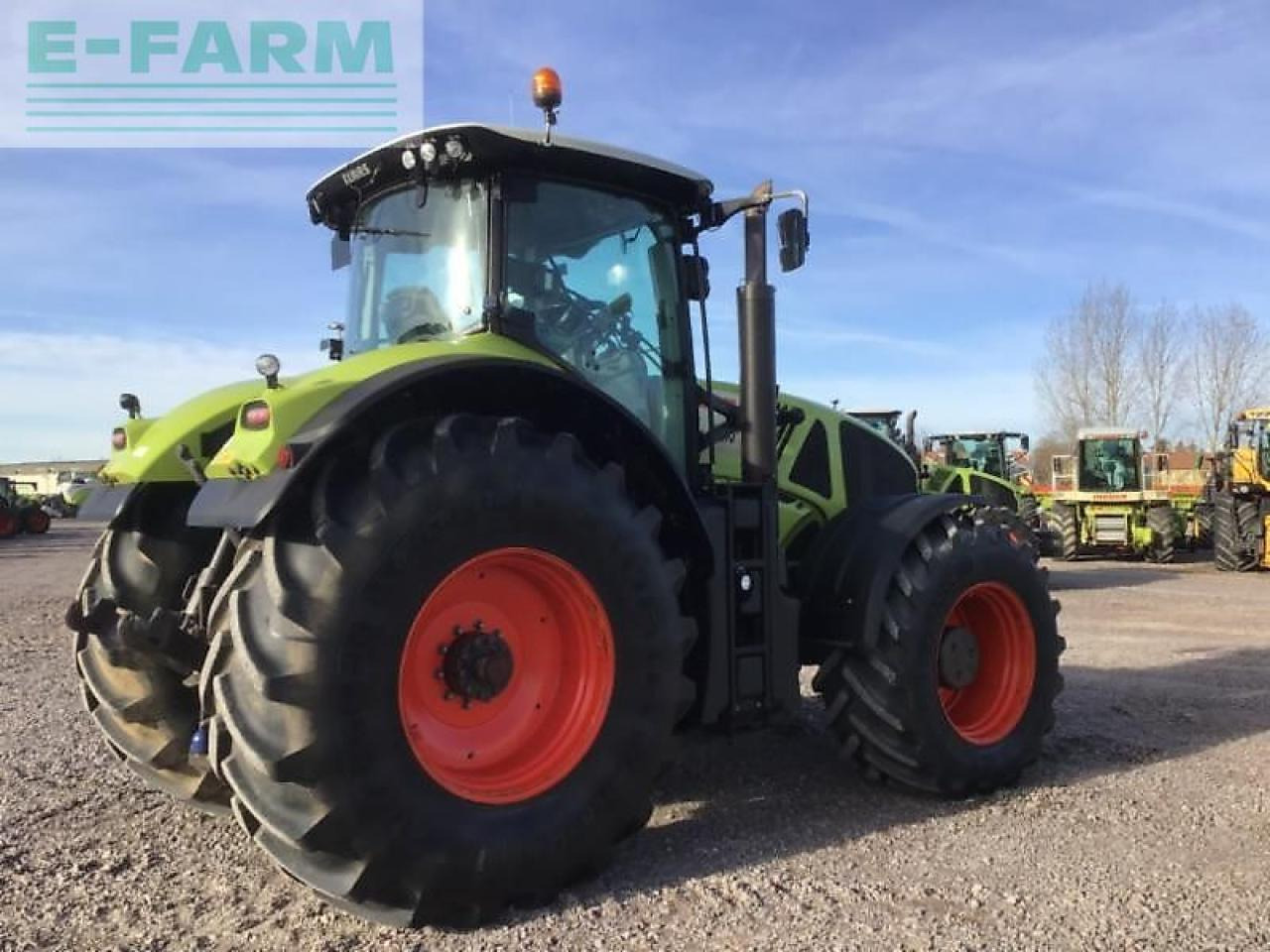 CLAAS axion 950 cmatic - Traktor: slika 4 CLAAS axion 950 cmatic - Traktor: slika 4