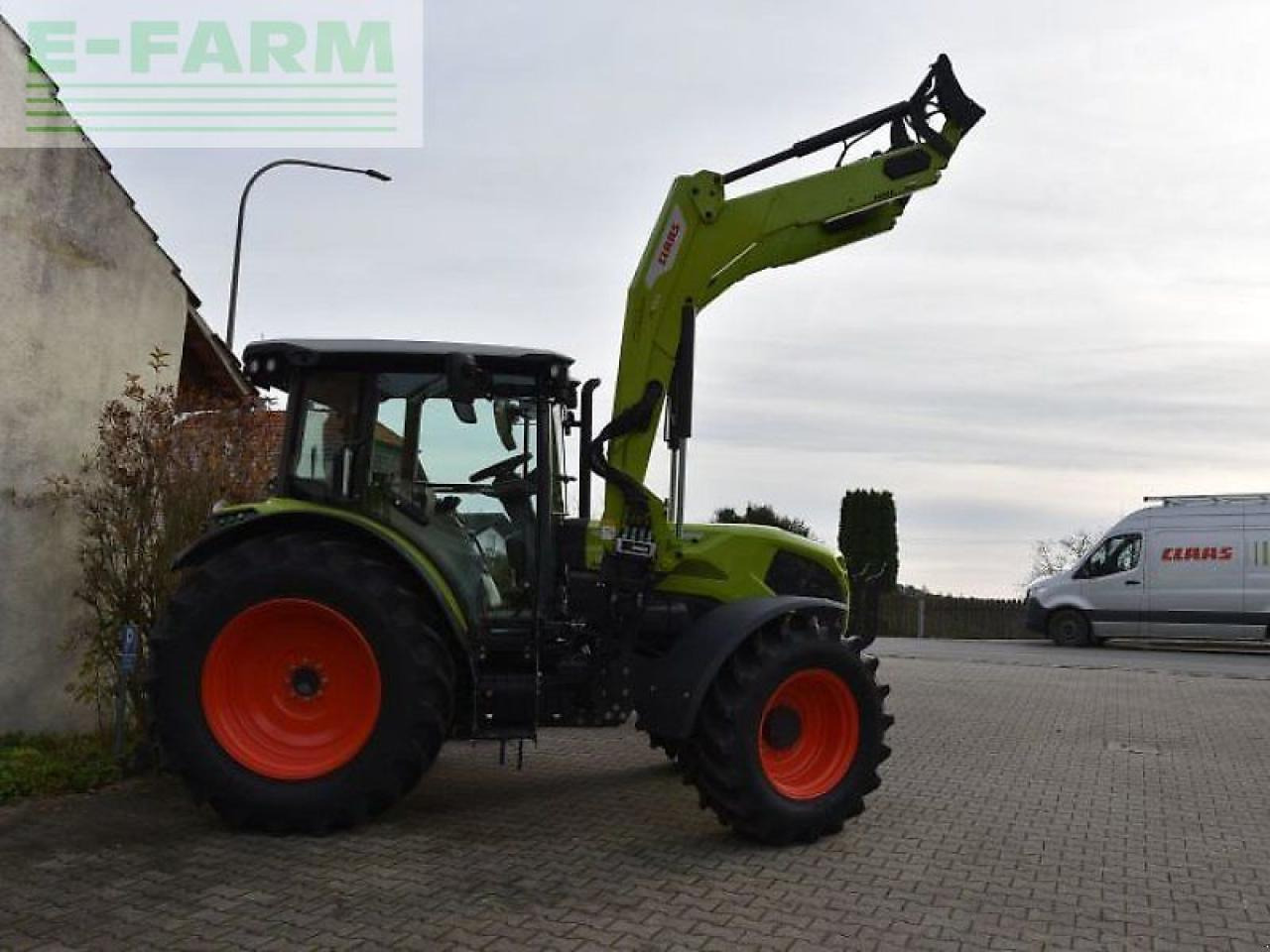 CLAAS axos 3.105 mit fl 100 c - Traktor: slika 2 CLAAS axos 3.105 mit fl 100 c - Traktor: slika 2