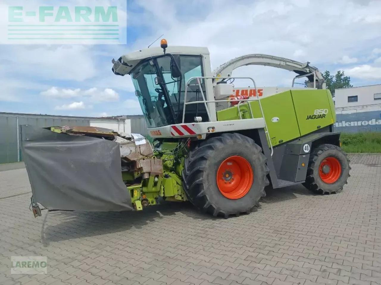 CLAAS jaguar 850 speedstar - 4-trac - Kombajn za krmo: slika 1 CLAAS jaguar 850 speedstar - 4-trac - Kombajn za krmo: slika 1