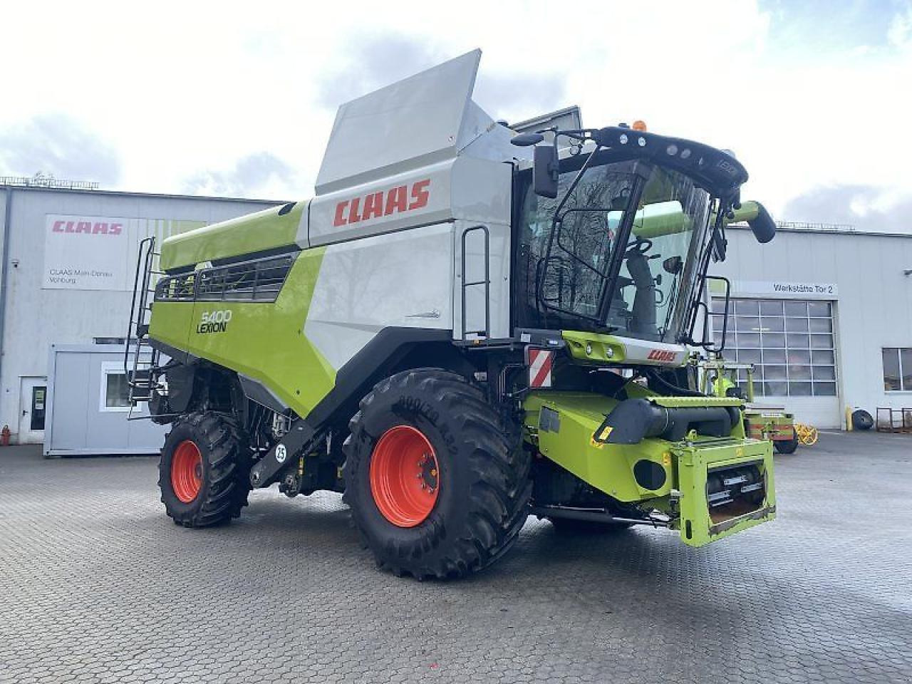 CLAAS lexion 5400 - Kombajn harvester: slika 1 CLAAS lexion 5400 - Kombajn harvester: slika 1