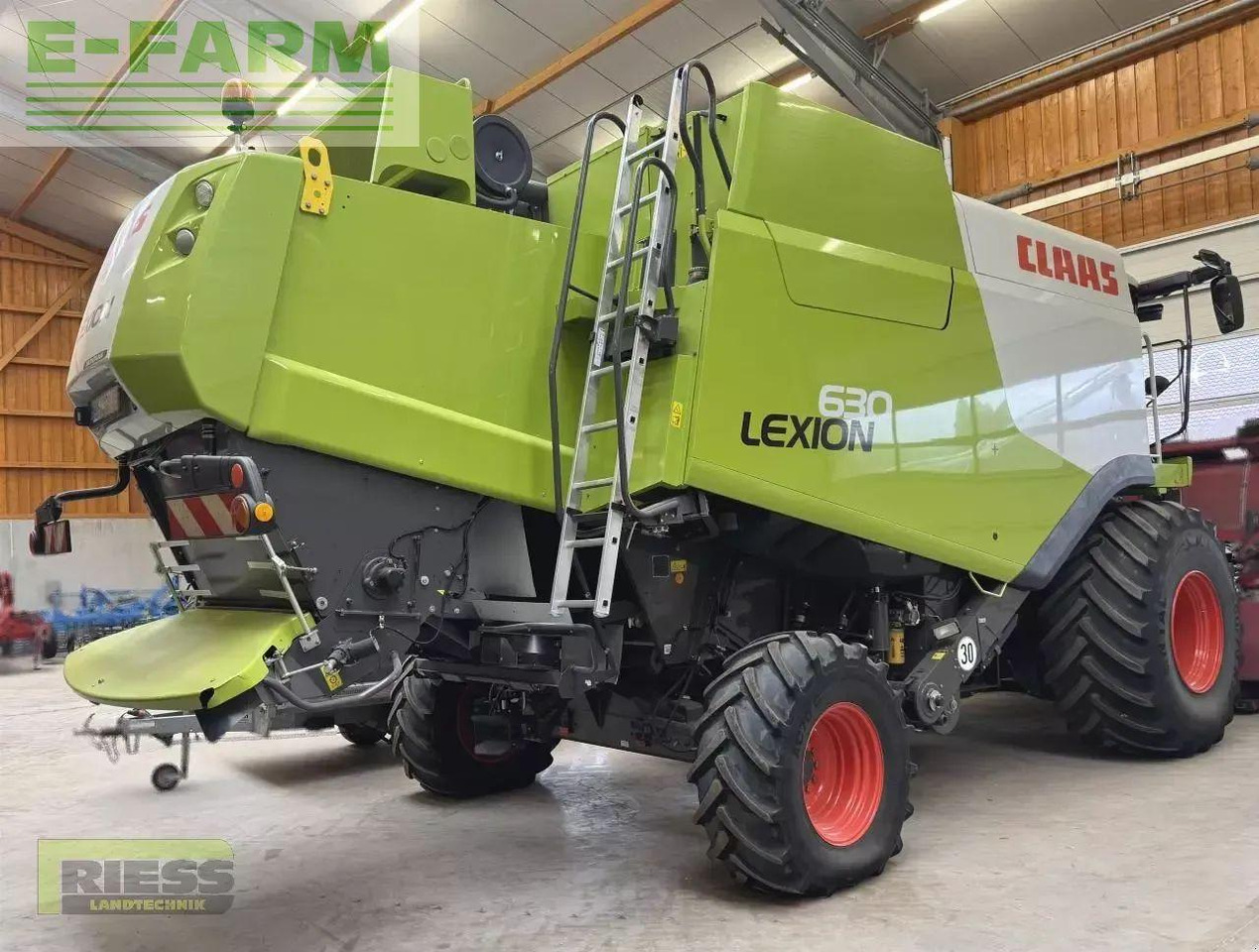 CLAAS lexion 630 montana t4 - Kombajn harvester: slika 3 CLAAS lexion 630 montana t4 - Kombajn harvester: slika 3