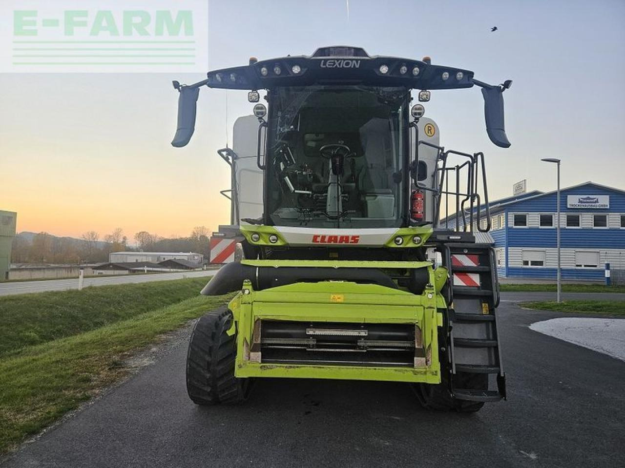 CLAAS lexion 8700 terra trac - Kombajn harvester: slika 2 CLAAS lexion 8700 terra trac - Kombajn harvester: slika 2