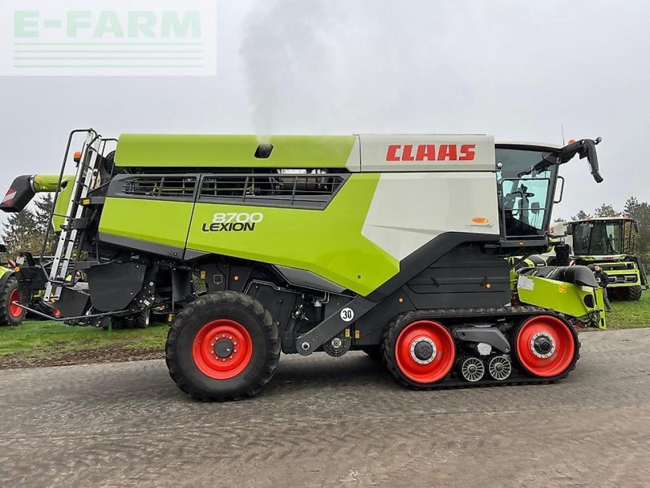 CLAAS lexion 8700 tt - Kombajn harvester: slika 2 CLAAS lexion 8700 tt - Kombajn harvester: slika 2