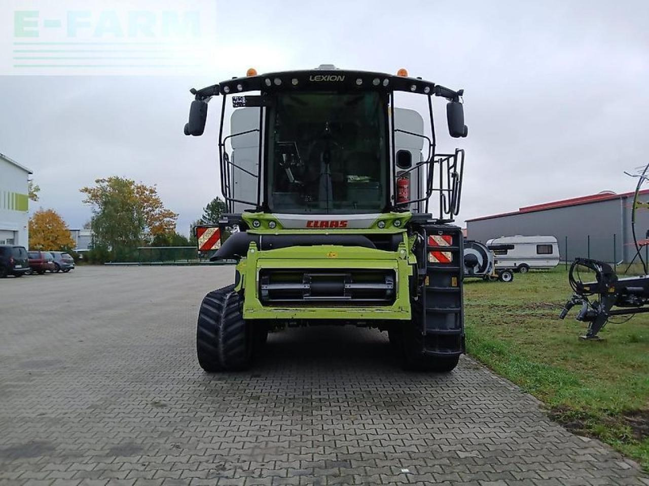 CLAAS lexion 8700 tt - Kombajn harvester: slika 2 CLAAS lexion 8700 tt - Kombajn harvester: slika 2