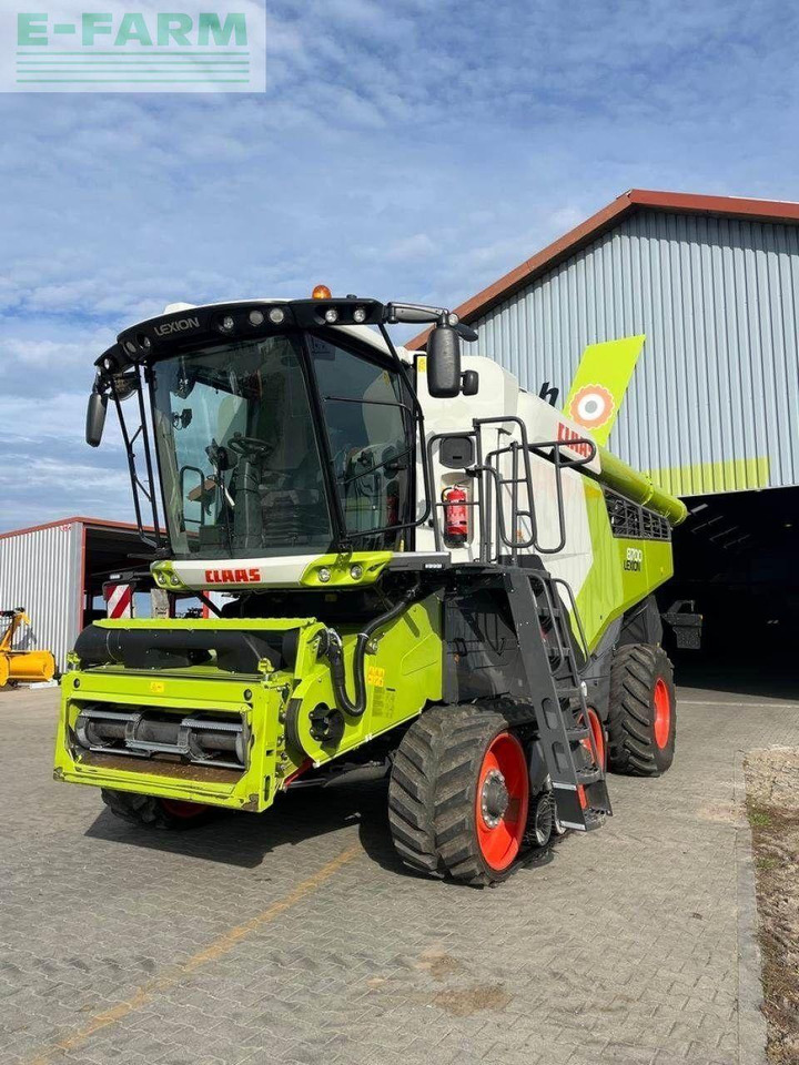 CLAAS lexion 8700 tt - Kombajn harvester: slika 1 CLAAS lexion 8700 tt - Kombajn harvester: slika 1