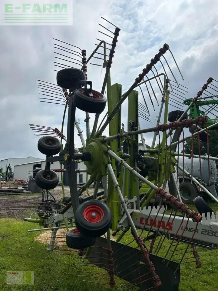 CLAAS liner 2800 - Obračalnik/ Zgrabljalnik: slika 4 CLAAS liner 2800 - Obračalnik/ Zgrabljalnik: slika 4