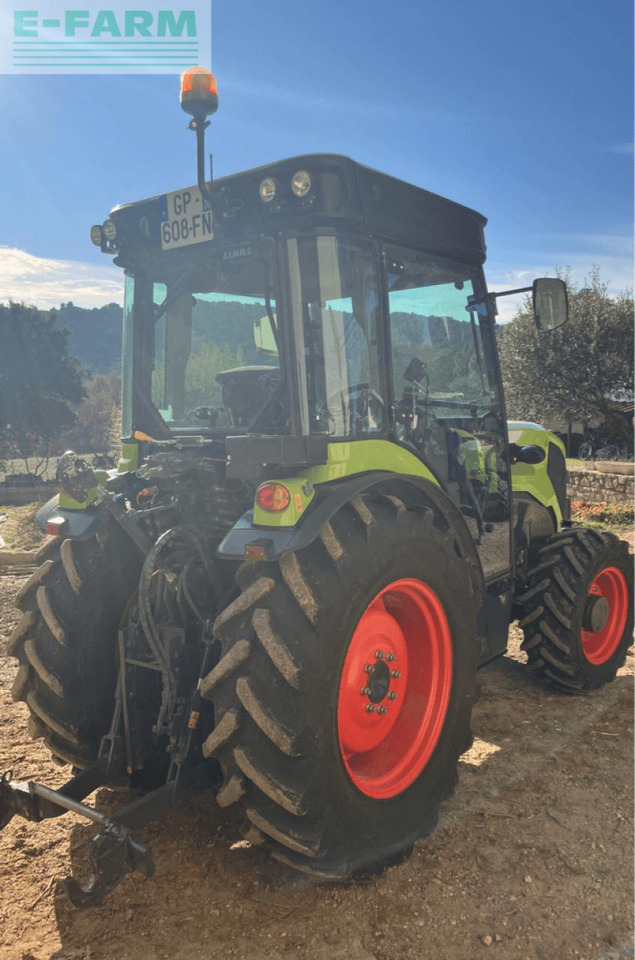 CLAAS nexos 240 l cabine - Traktor: slika 2 CLAAS nexos 240 l cabine - Traktor: slika 2