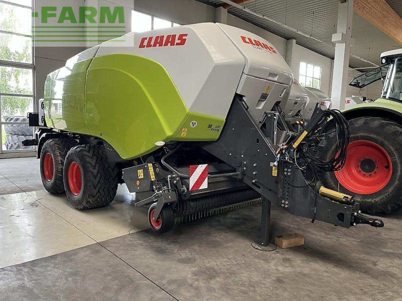 CLAAS quadrant 5200 fc - Balirka za kvadratne bale: slika 1 CLAAS quadrant 5200 fc - Balirka za kvadratne bale: slika 1