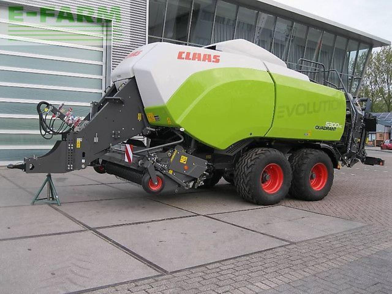CLAAS quadrant 5300 evolution fc tandem - Balirka za kvadratne bale: slika 1 CLAAS quadrant 5300 evolution fc tandem - Balirka za kvadratne bale: slika 1
