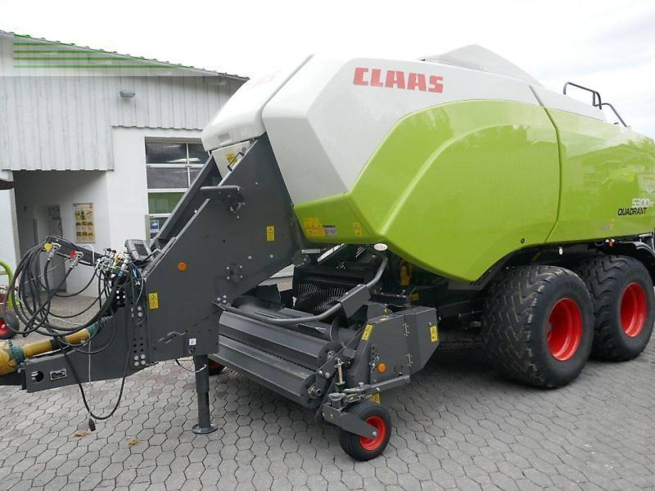 CLAAS quadrant 5300 fc t - Balirka za kvadratne bale: slika 1 CLAAS quadrant 5300 fc t - Balirka za kvadratne bale: slika 1